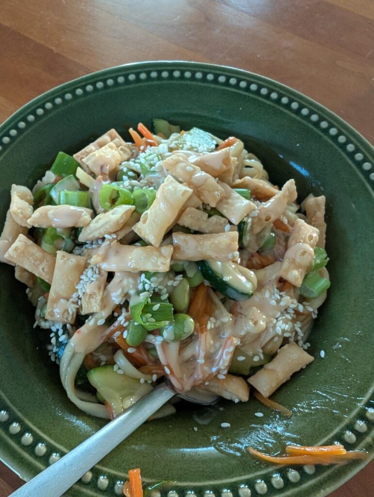 Sesame lo mein with edamame