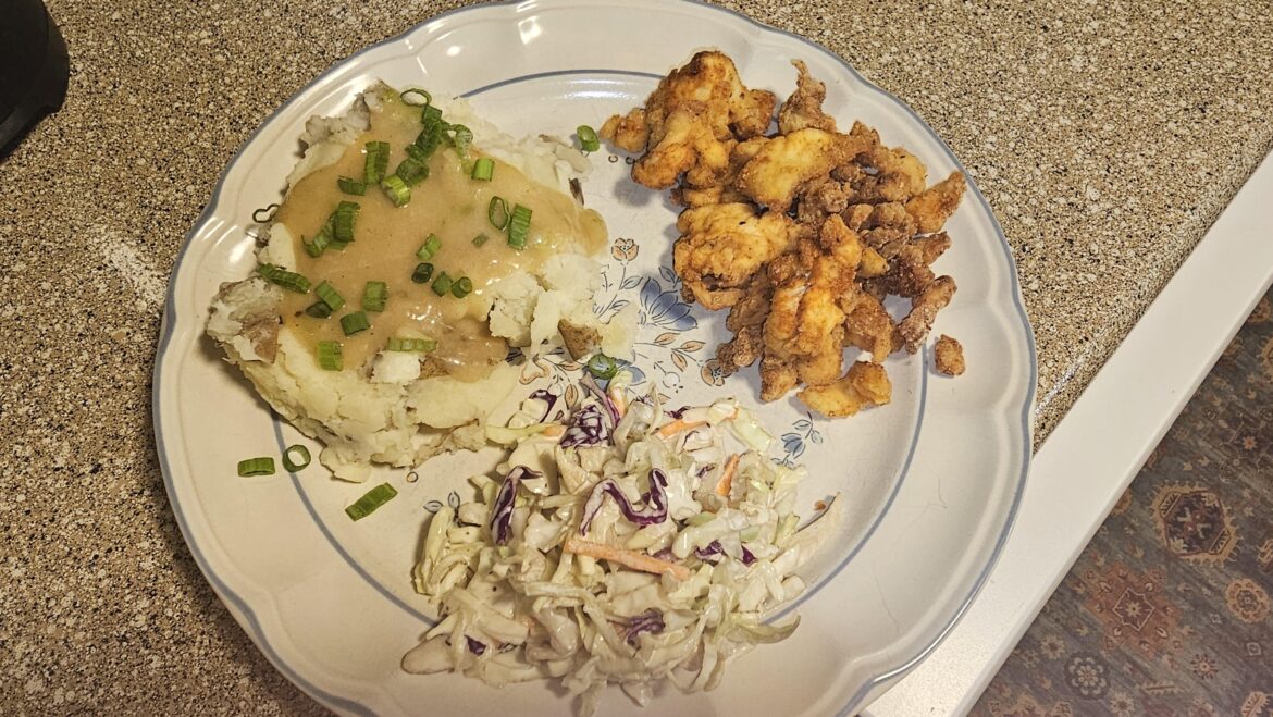 Crispy Fried Chicken Bites & Gravy