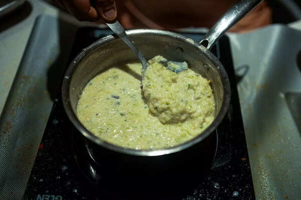 Bottle Gourd Halwa (Lau-er Halwa) 2