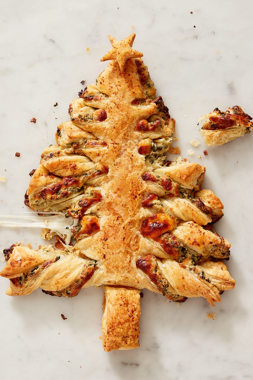 cheesy spinach dip christmas tree