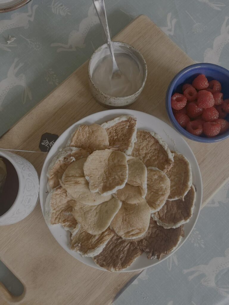 entire serving 233cals and 25g protein