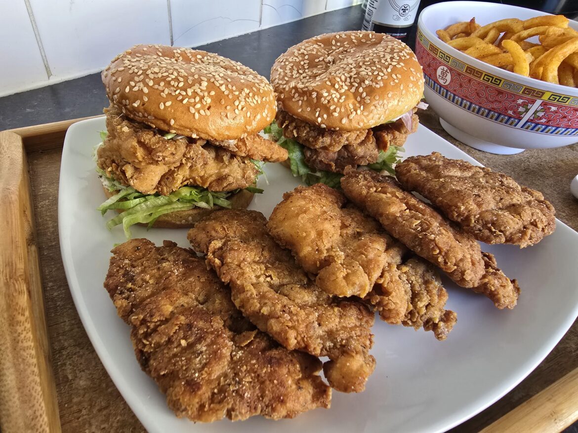 [Homemade] Fried Chicken Burgers, Thighs & Curly Fries