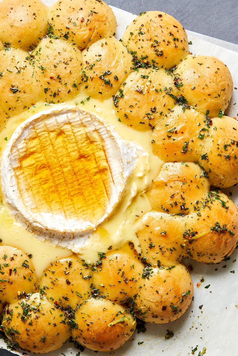 baked brie wreath bread