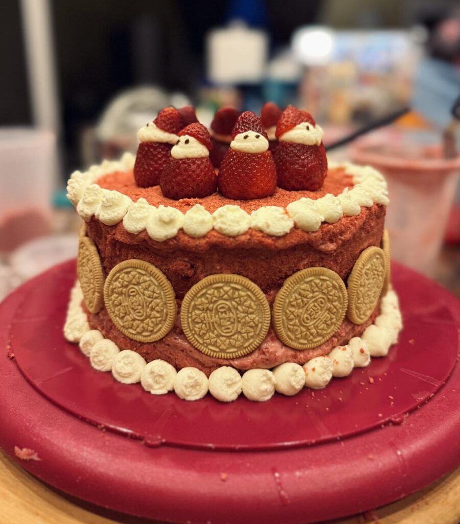 strawberry cake that crushed my soul and destroyed my confidence