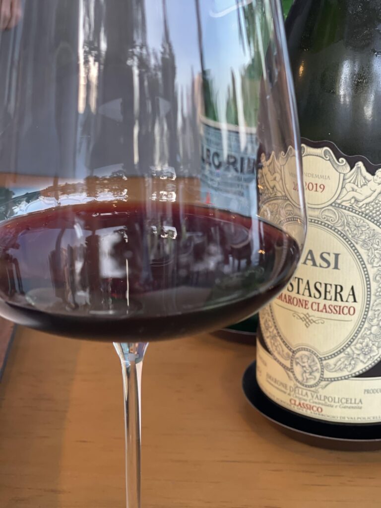 3 amazing red wines for dinner. Honestly not too many people enjoy red wine during the warm months.