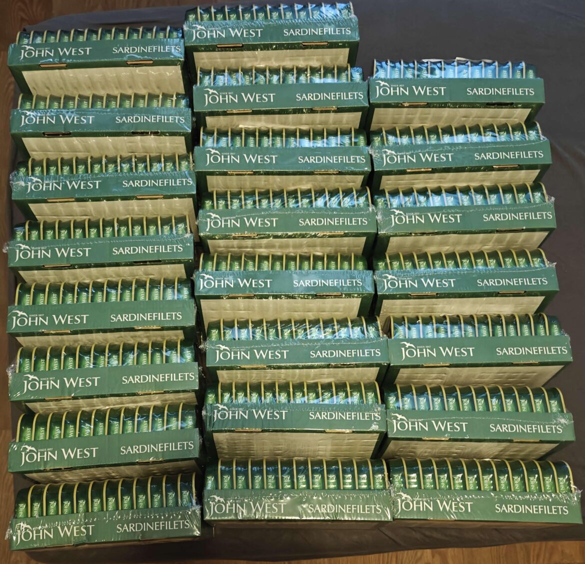 Got around 300 tins of sardines from a discount / food waste prevention store