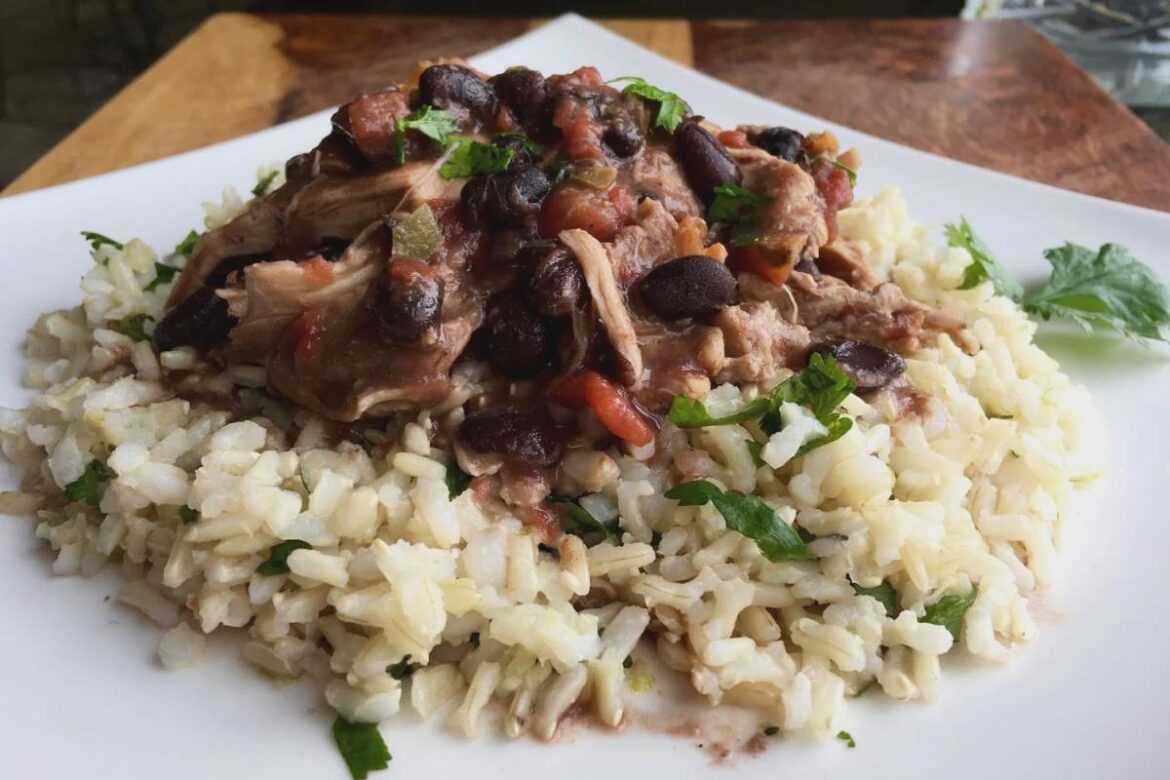 Mexican Slow Cooker Shredded Chicken