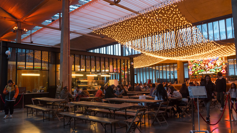 indoor food hall
