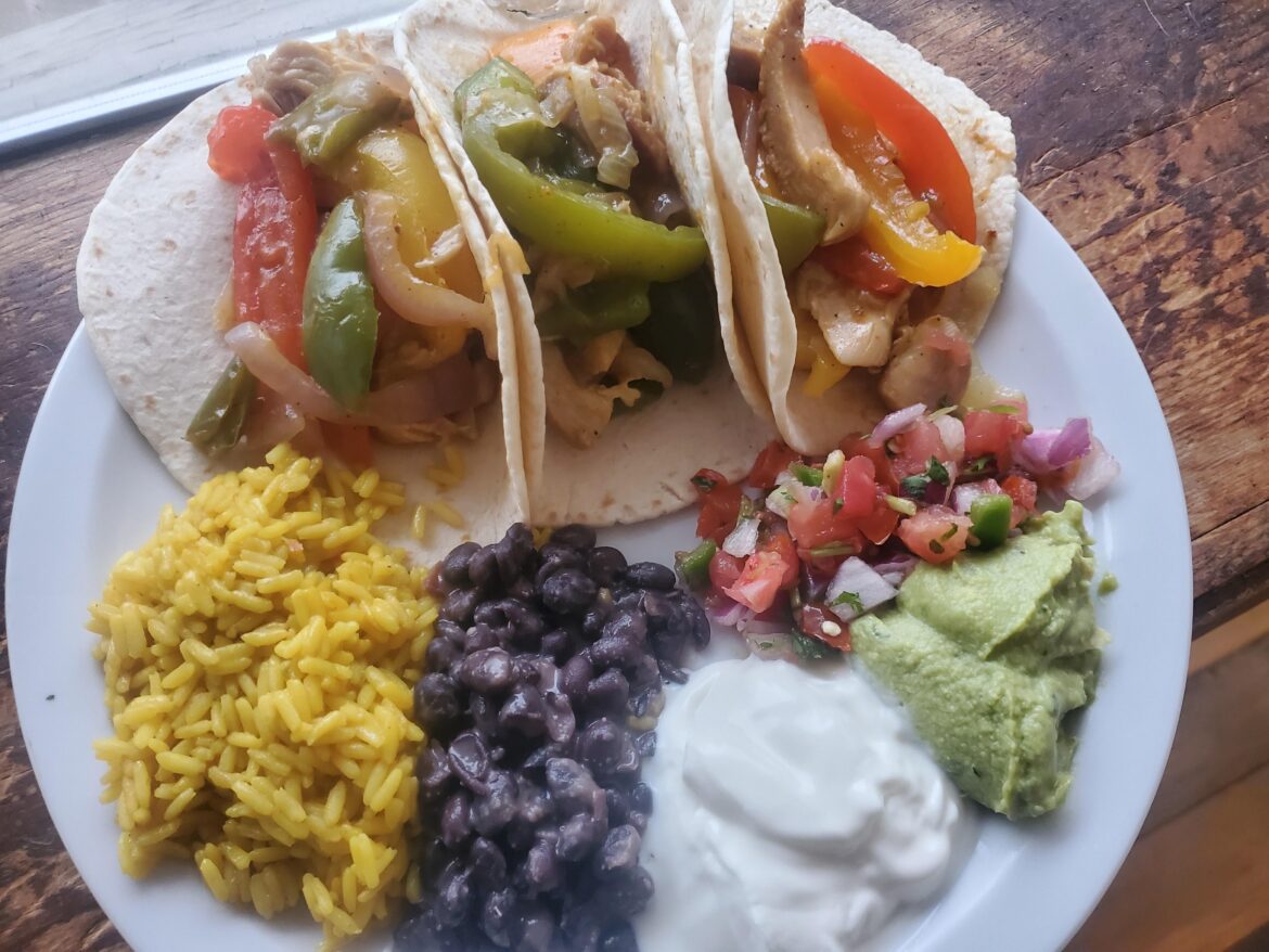 Fajitas and alll the sides, 690 calories