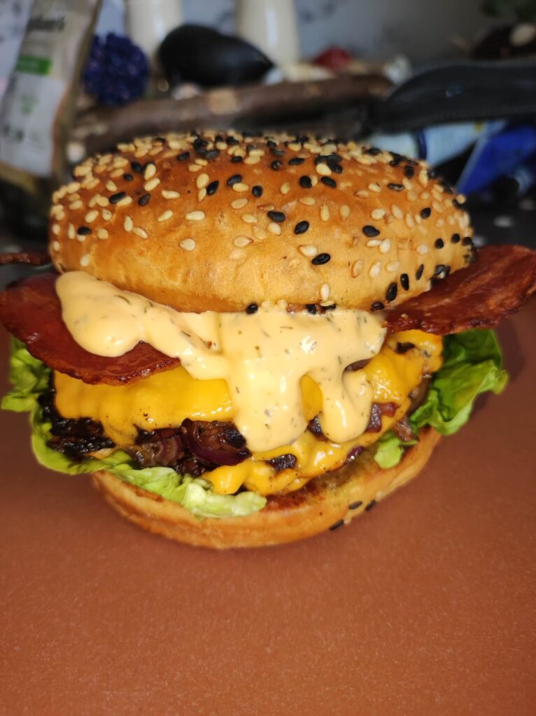 Homemade smash burger 🍔🤤