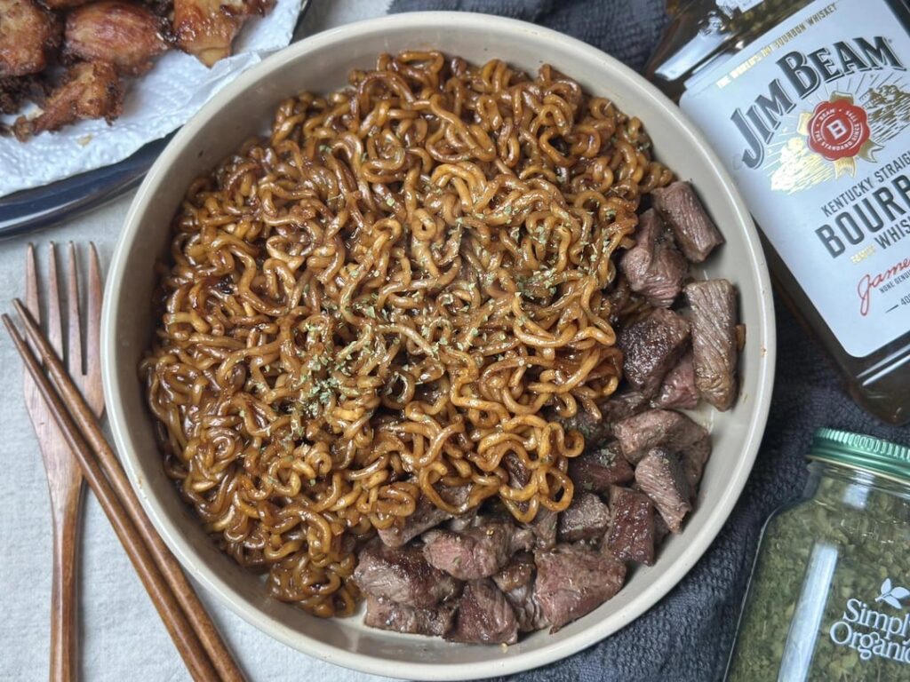 Jjapaguri (Ram-Don) - The viral dish from Korean movie "Parasite"🍜🥩