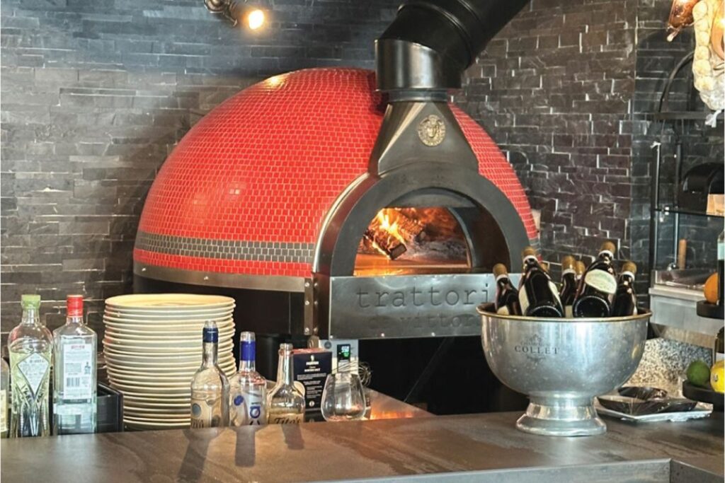 Trattoria Da Vittorio Offers a Taste of Naples in Piermont Trattoria Da Vittorio Offers a Taste of Naples in Piermont