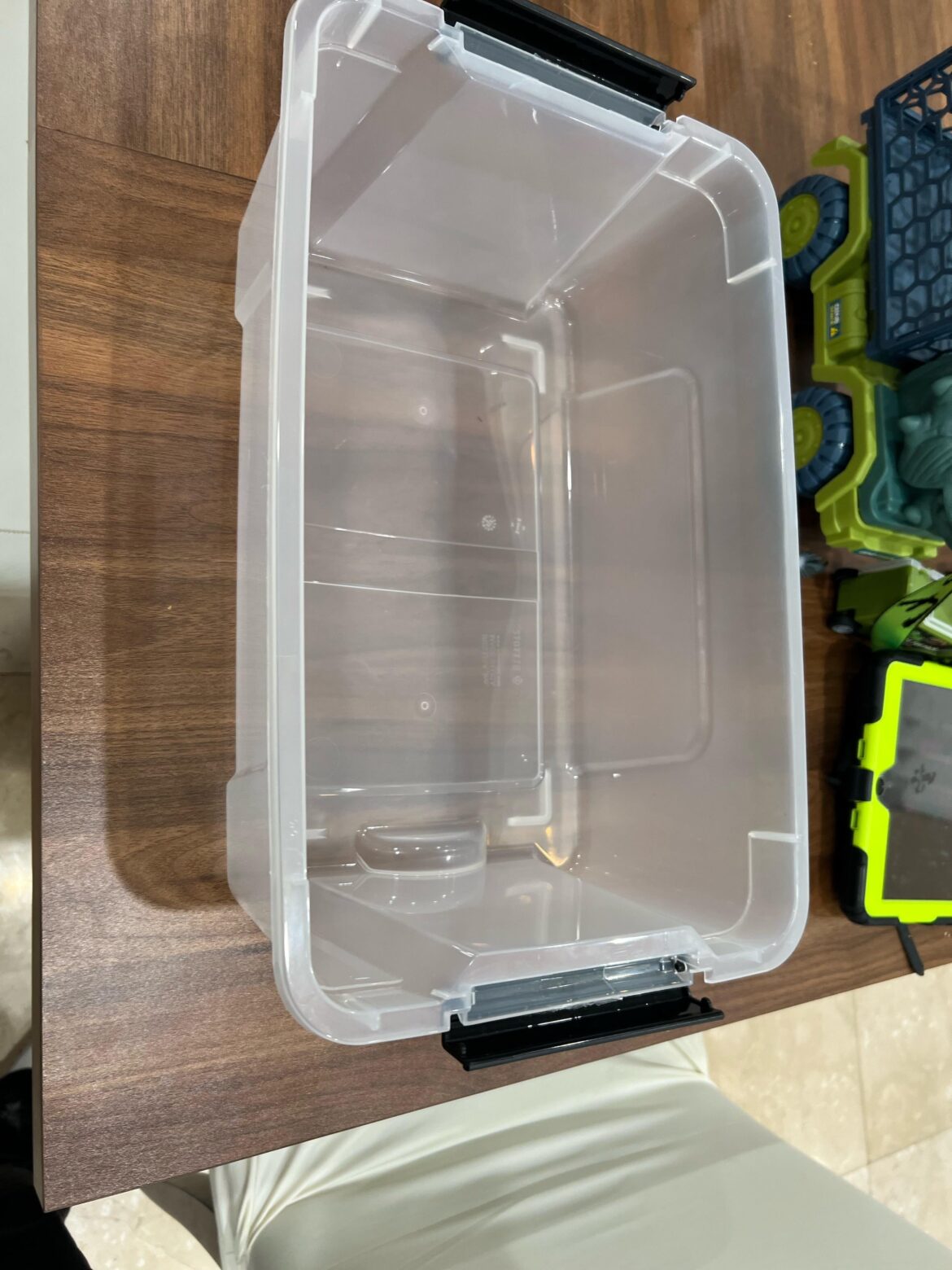 Hey guys I am new to this and I would like to do a 72 hour cook, but all I have is a plastic tub would that be sufficient enough?