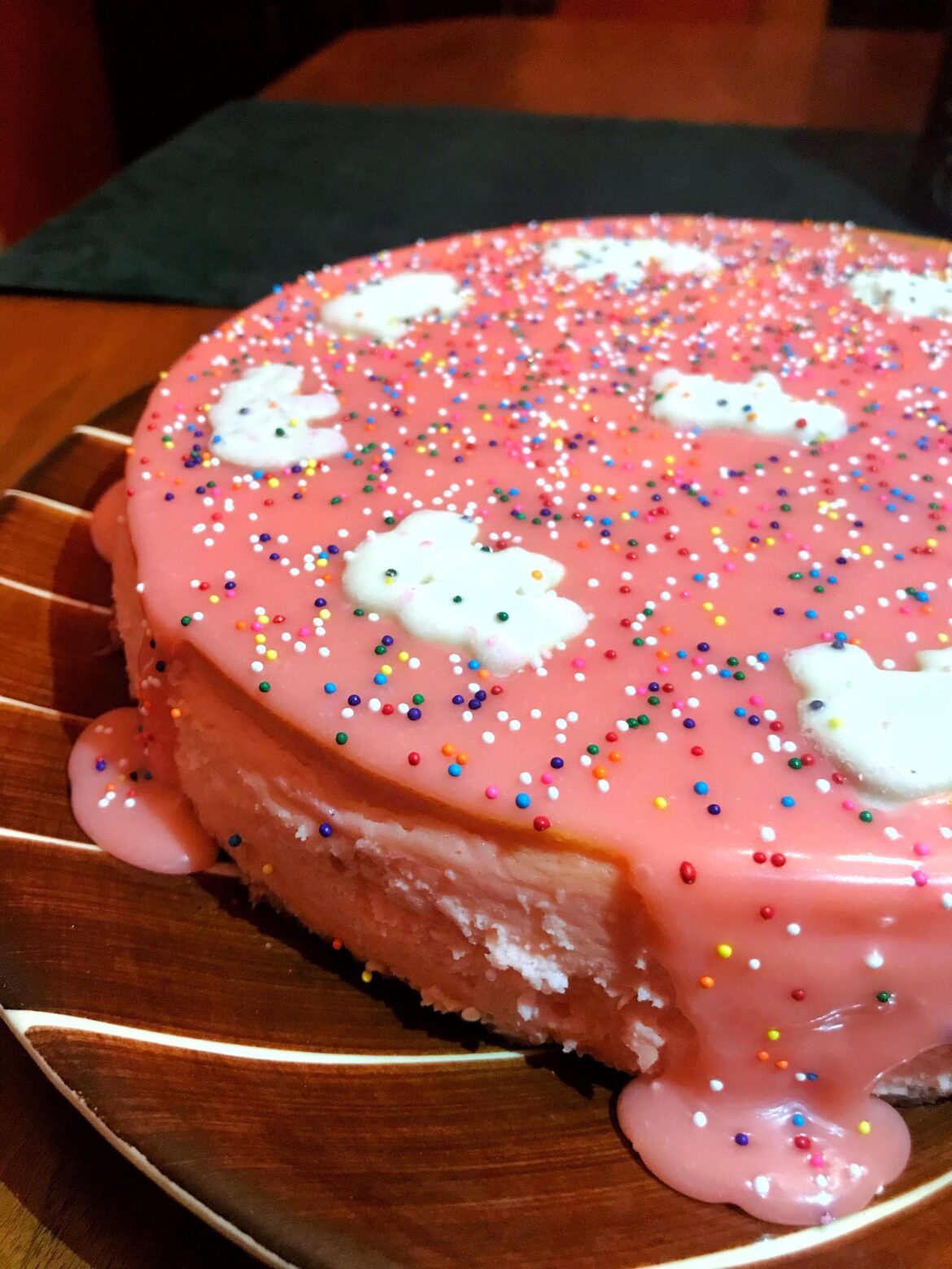Frosted Animal Circus Cookie Cheesecake