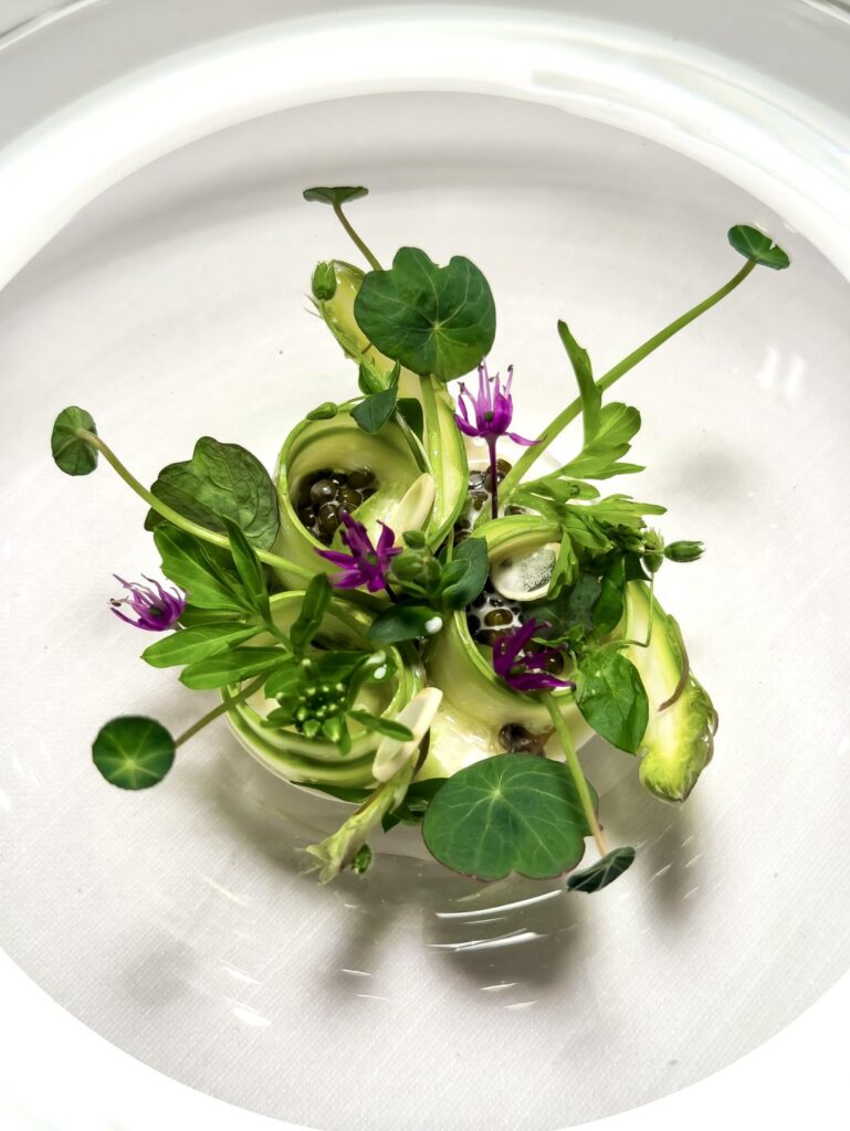Jordnær, Copenhagen – 3* Michelin, #17 OAD EU – exceptional, seasonal and surprising meal with my 8 year old son! (full album in comments) Jordnær, Copenhagen - 3* Michelin, #17 OAD EU - exceptional, seasonal and surprising meal with my 8 year old son! (full album in comments)