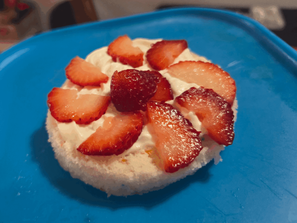 Did you know ? Super easy and fast cake in a mug.