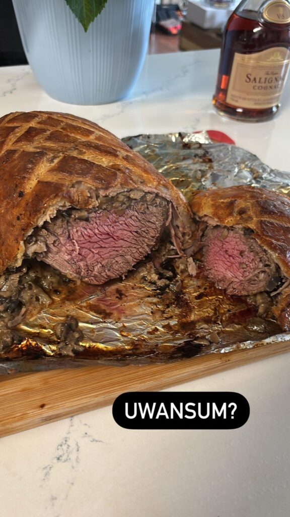 1st Attmpt on beef wellington. Pretty proud of how it turned out