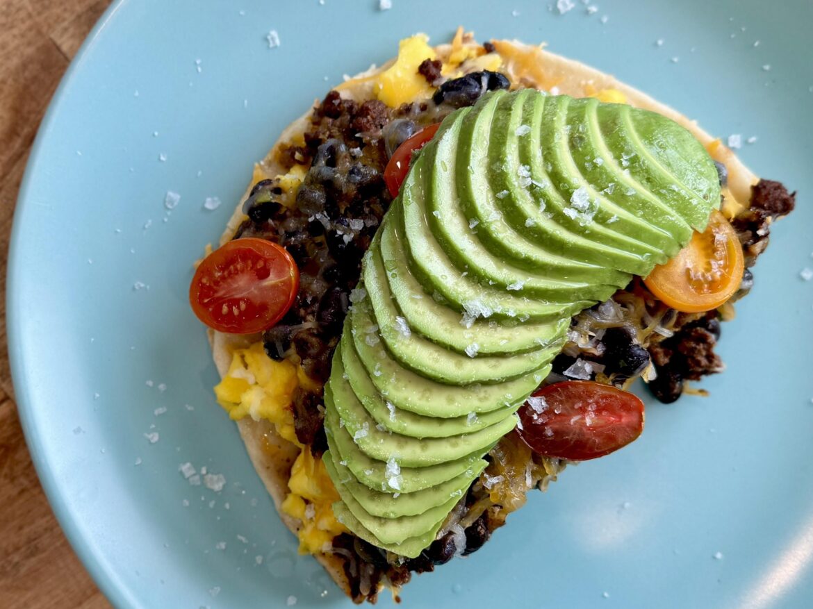Breakfast Taco Flatbread