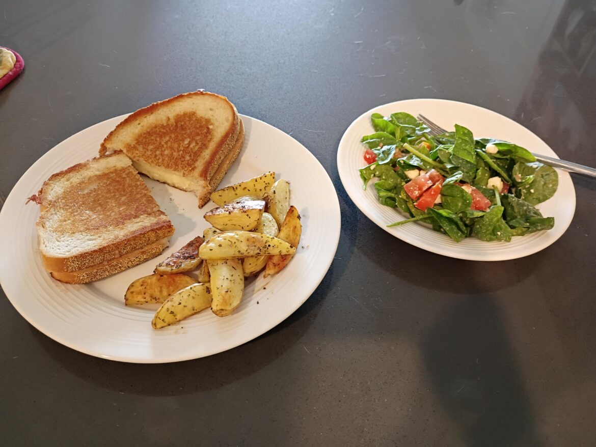 Repurposed the panini recipe into grilled cheese w/ salad 😛 Repurposed the panini recipe into grilled cheese w/ salad 😛