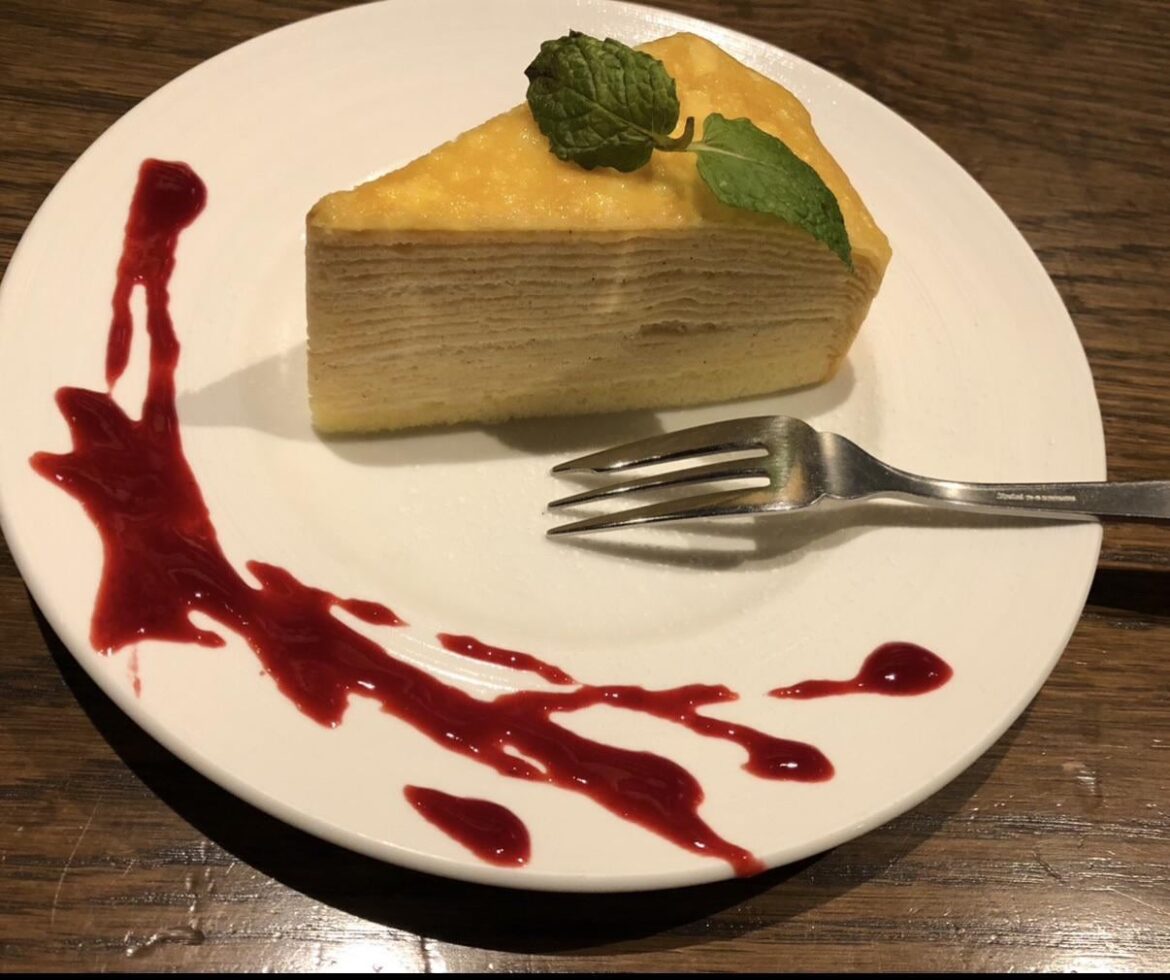 Probably my favorite cake in Japan. Layers of crepes! Perfect!