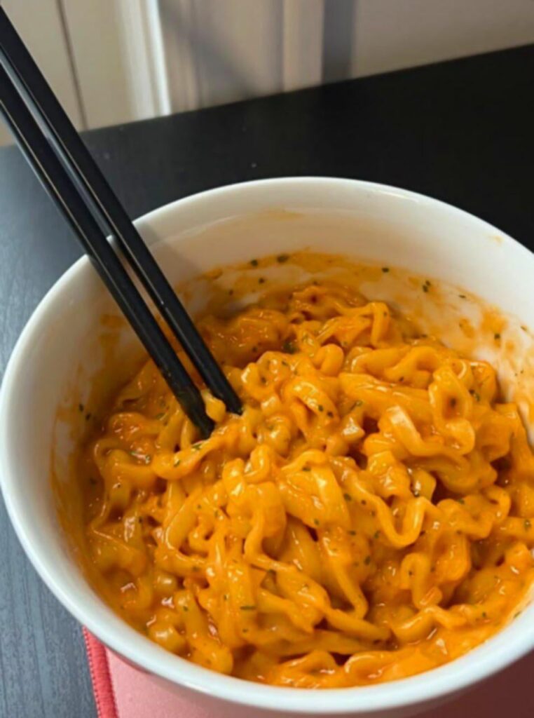 I should eat healthy, also me craves this creamy buldak carbonara for dinner.