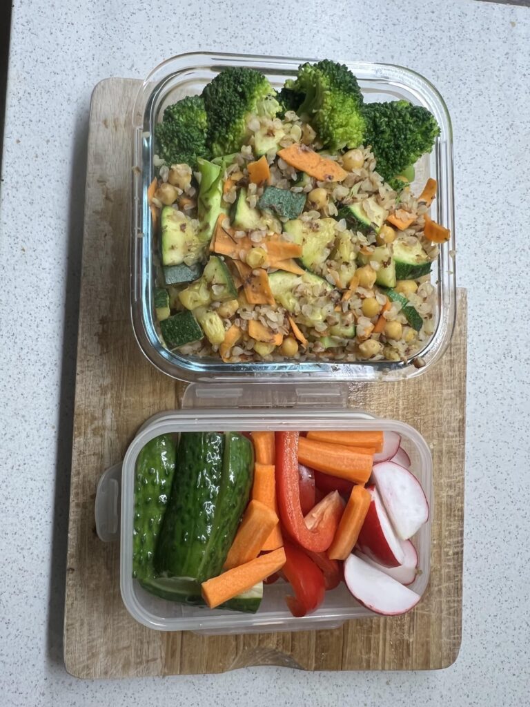 My uni lunch (10 hours), 375 cals My uni lunch (10 hours), 375 cals