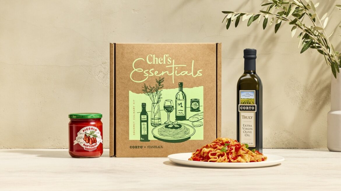 Why Chefs Are Raving About This Duo Of Pantry Essentials