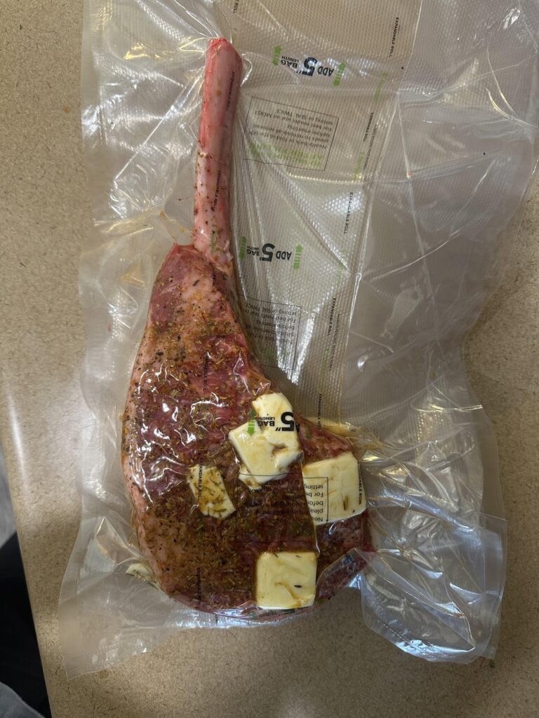 2.75lbs / 2.5 inch @ 135f / 3.5 hours