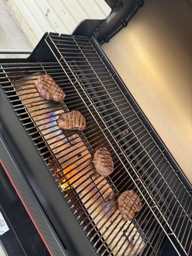 Weber Searwood 600 XL