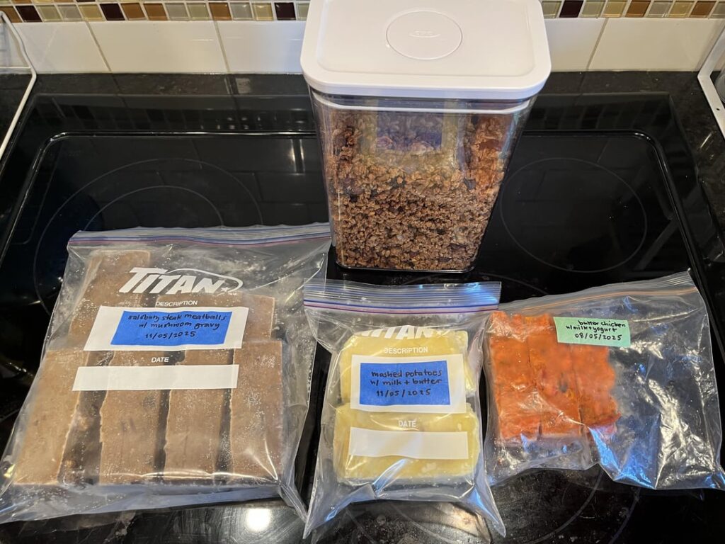 crunchy granola, souper cubed salisbury steak (but meatballs!) with mushroom gravy, mashed potatoes + bonus butter chicken! crunchy granola, souper cubed salisbury steak (but meatballs!) with mushroom gravy, mashed potatoes + bonus butter chicken!