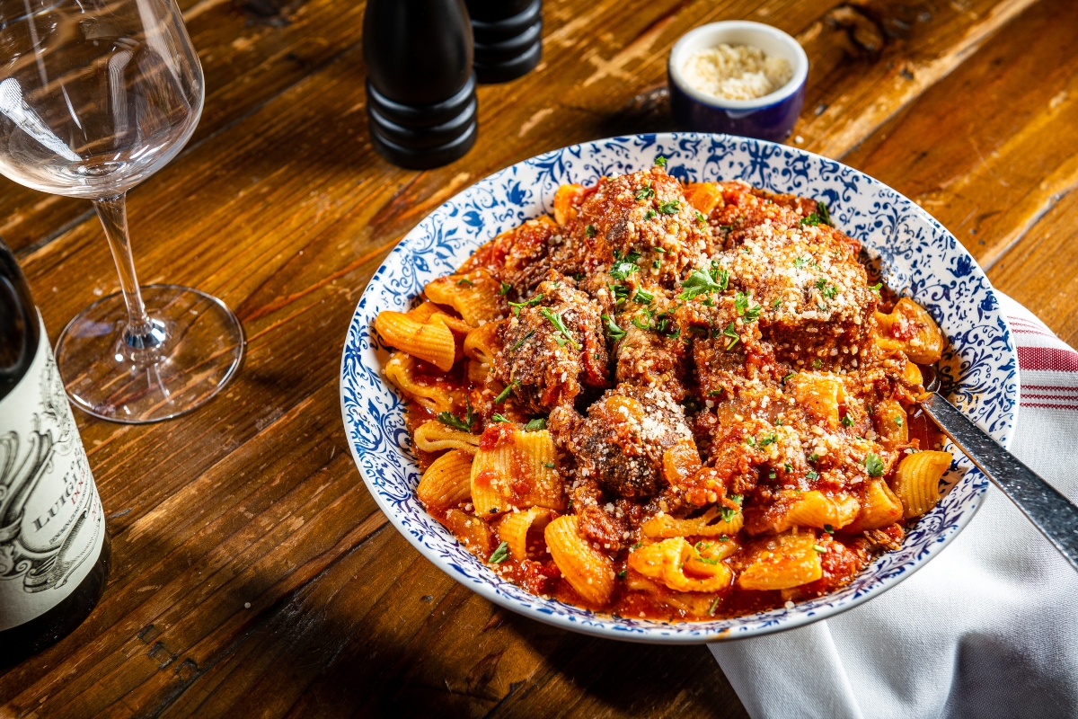 Mia's Italian Kitchen