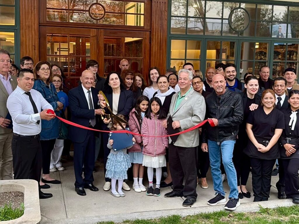 Beloved Hudson Valley Restaurant Reopens After 7 Years Away Jeff Edwards's profile picture