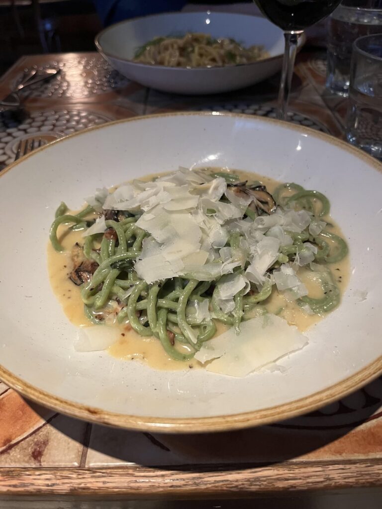 Viaggio - Spaghetti alla nerano & the tiramisu pancakes