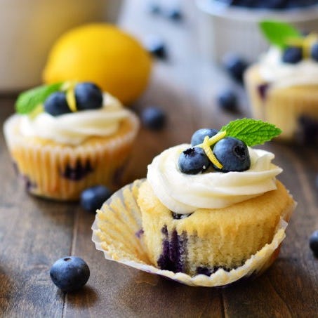 mothers day cupcakess lemon blueberry cupcakes