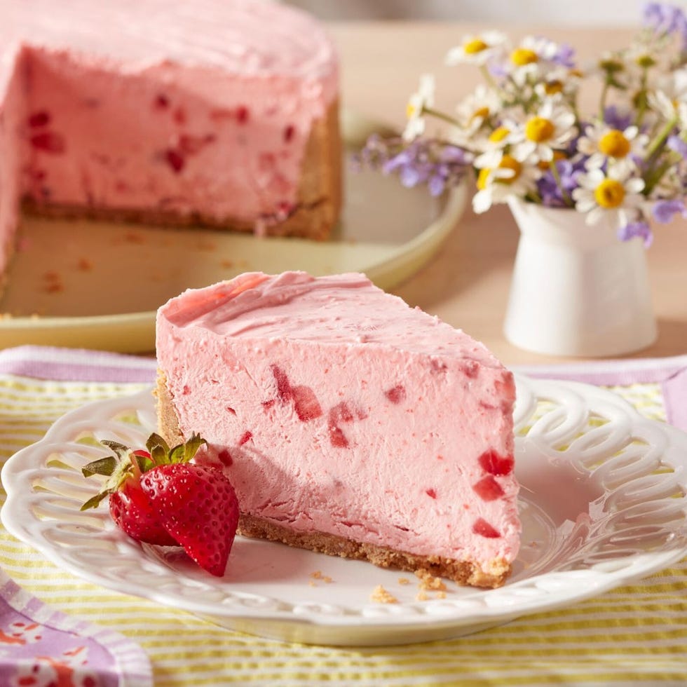 strawberry cheesecake mothers day dessert
