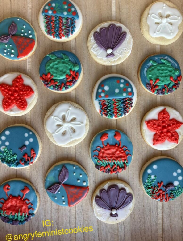 A set from The Graceful Bakers Under the Sea class that I feel proud of as a new cookier.