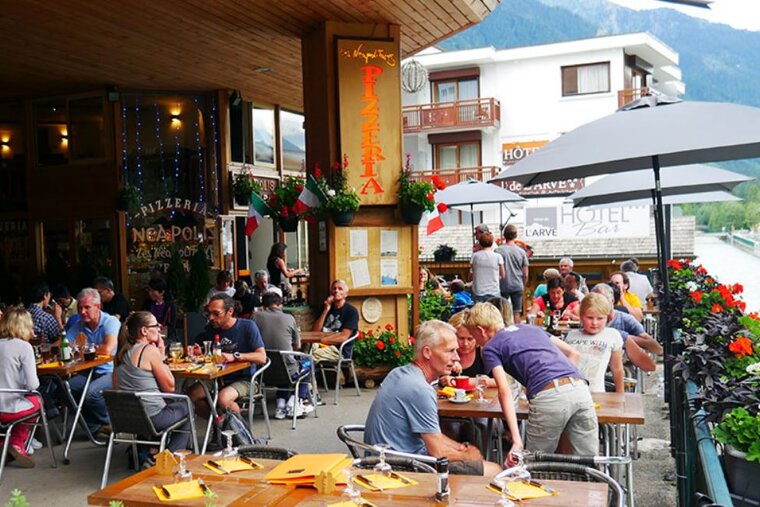 Neapolis Restaurant, Chamonix - Centre restaurant terrasse
