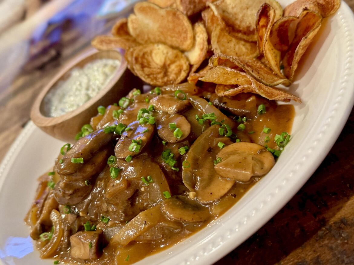 Salisbury Steak with Mushroom Gravy & Homemade Chips