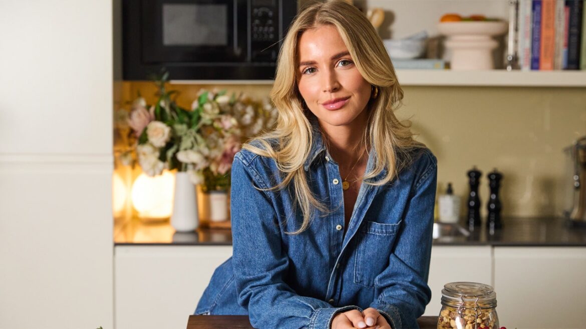 How Emily English gained over 1.8M followers with satisfying healthy recipes