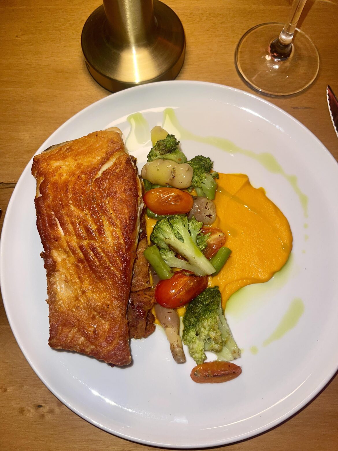 Salmon with vegetables