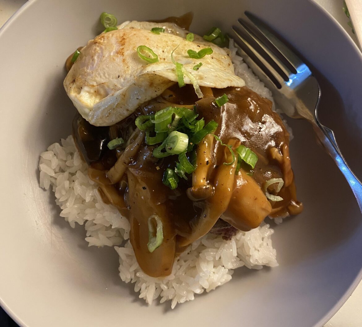 loco moco w/ locally raised beef patties and assorted mushroom gravy 🍳
