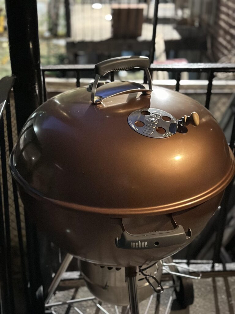 Added little handle, im a newbie at grilling, but love the whole process!