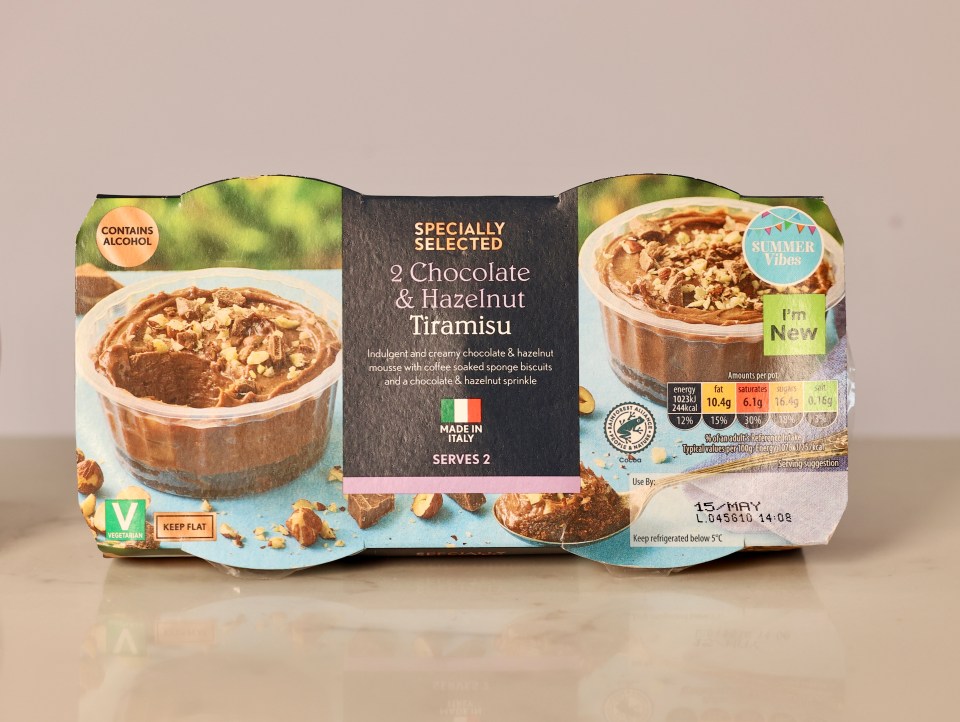 Package of two chocolate and hazelnut tiramisu.