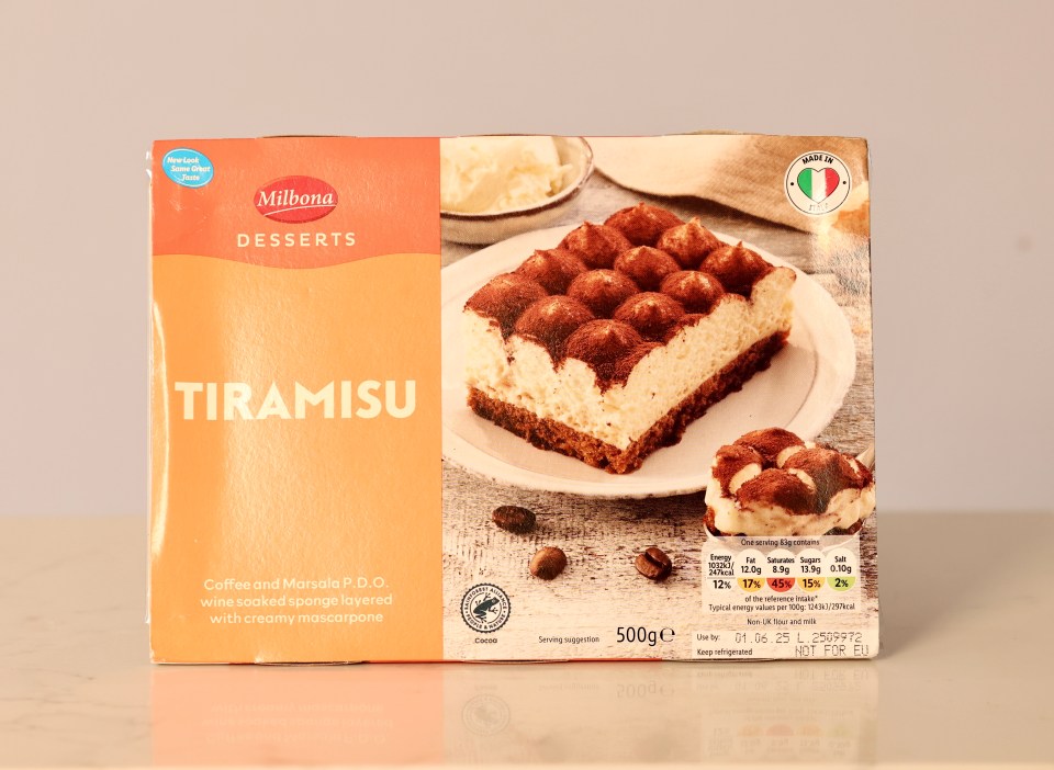 Milbona Tiramisu dessert box.