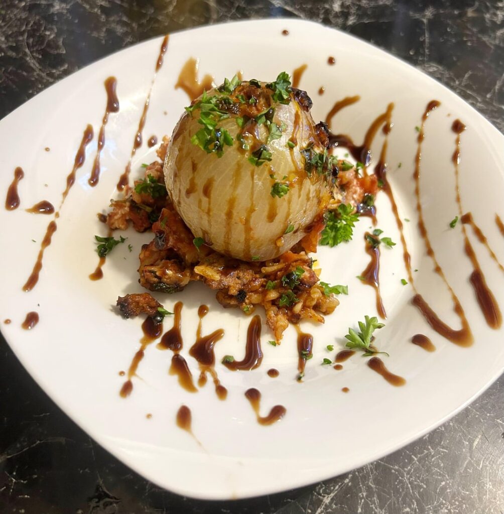 I made the Turkish Stuffed Onions I’ve been seeing on here recently. It turned out chef’s kiss I made the Turkish Stuffed Onions I’ve been seeing on here recently. It turned out *chef’s kiss*