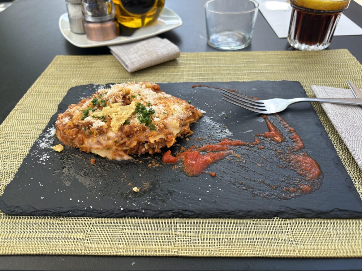 Had an experience with the classic roofing tile chic