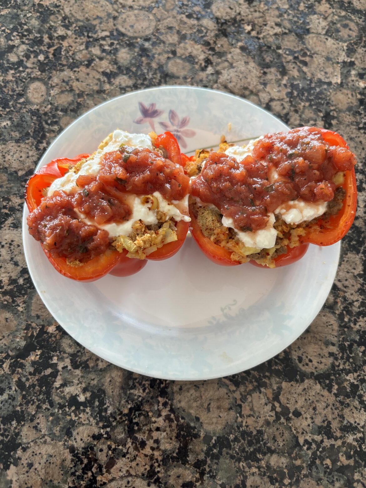 Stuffed bell pepper 166kcal, 16g protein