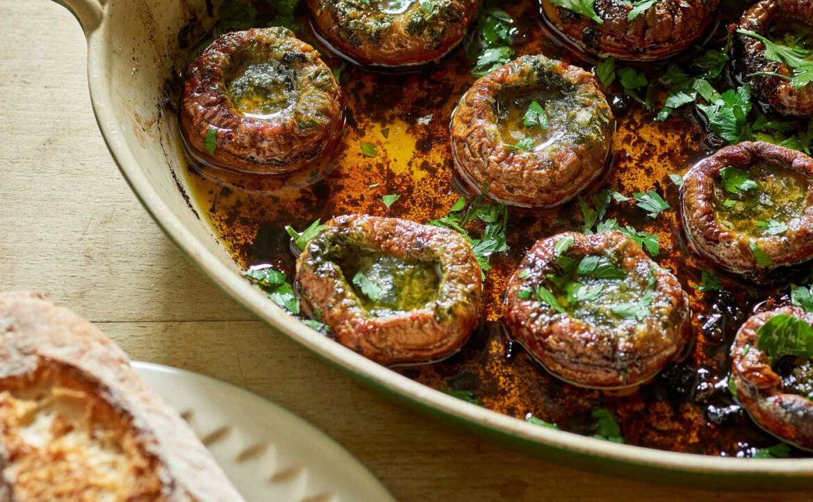This Roasted Mushroom Recipe Is a Perfect Vegetarian Side Dish