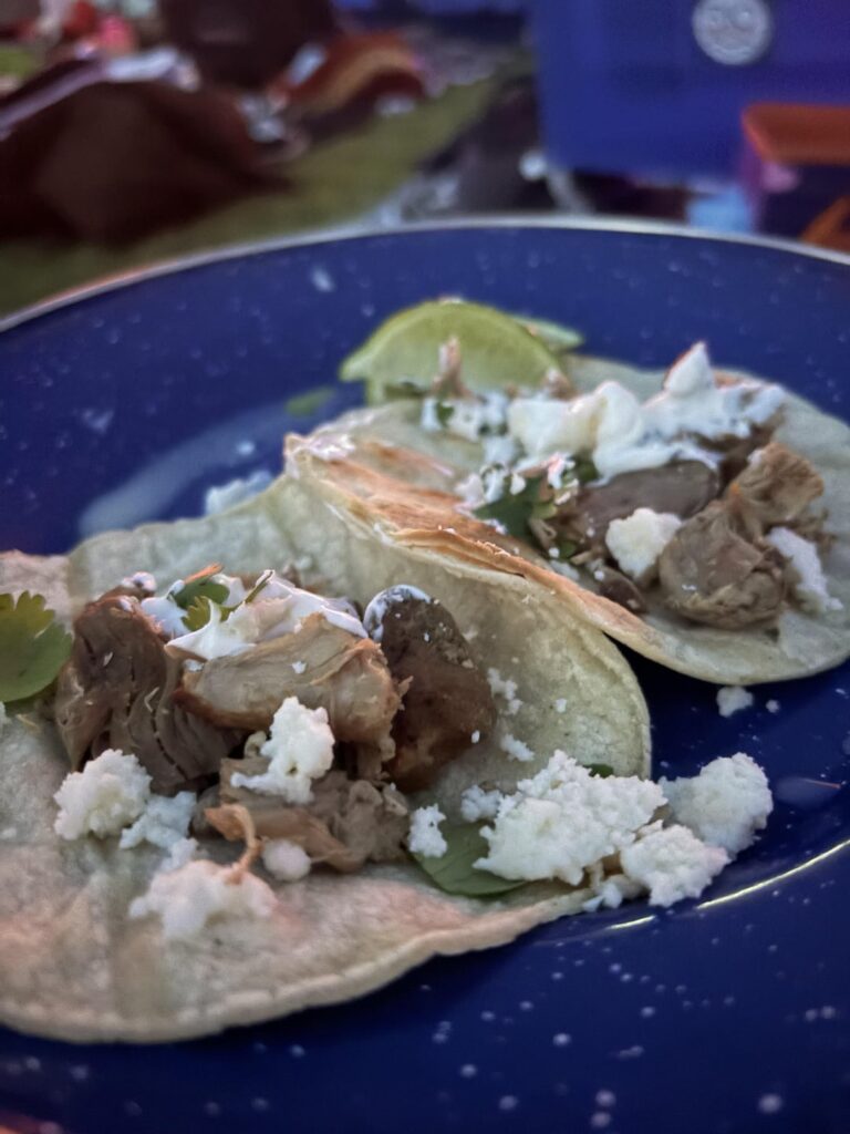 Slow cooker carnitas tacos