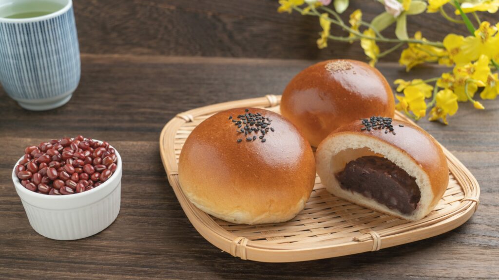 Paris Baguette offers red bean-filled buns